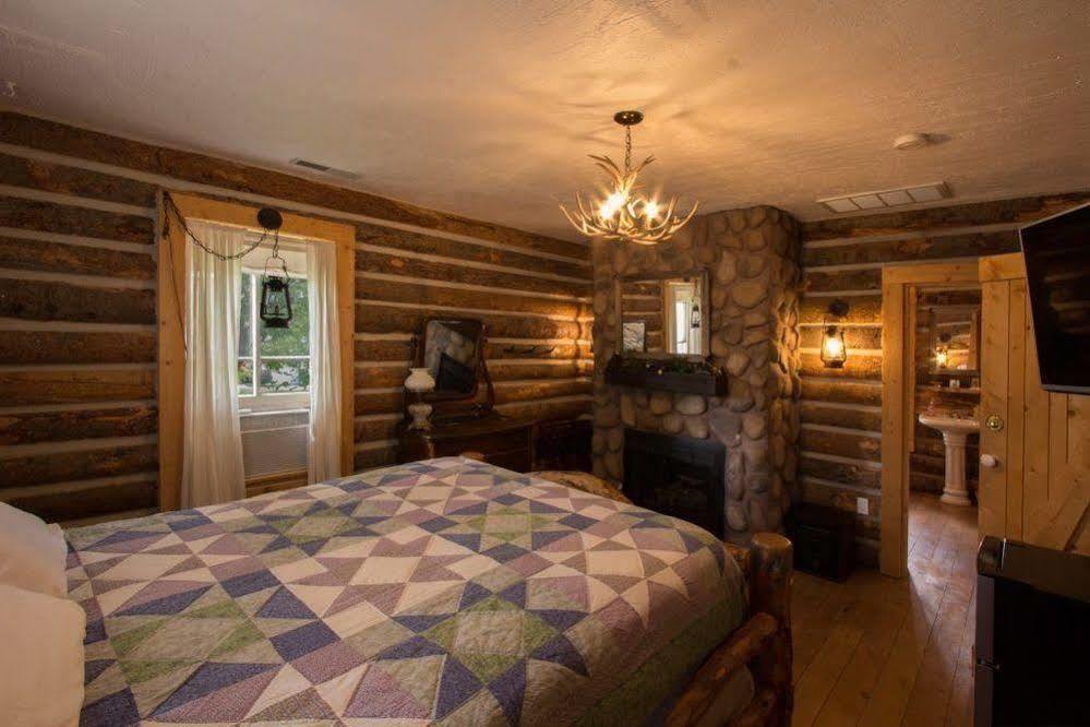 Valley House Inn Huntsville Eksteriør billede